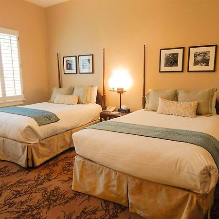 Mountain Lake Lodge Pembroke Ngoại thất bức ảnh
